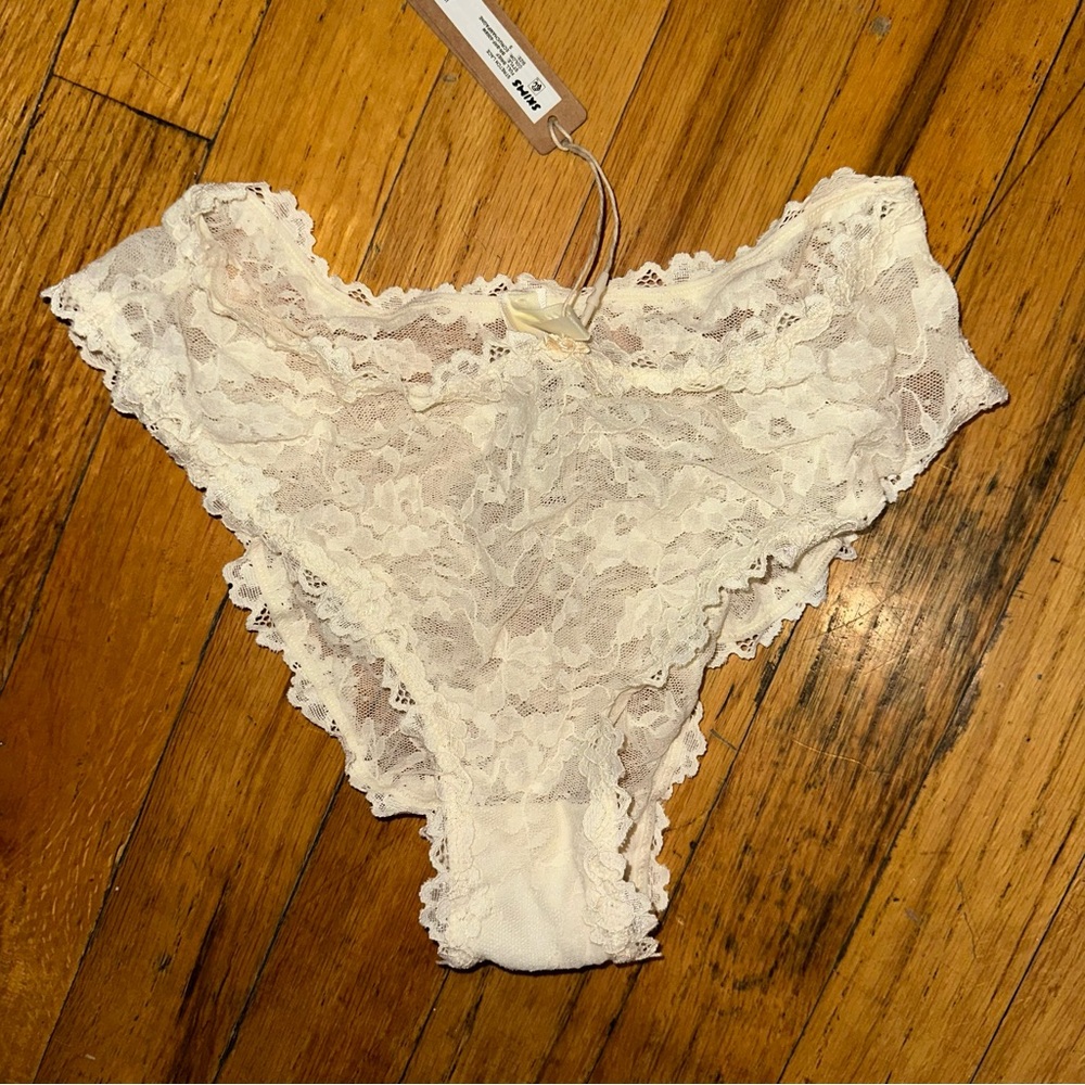 Skims stretch lace brief NWT - Picture 2 of 4